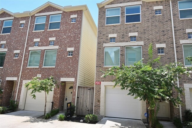 Building Photo - 8705 Bryam St