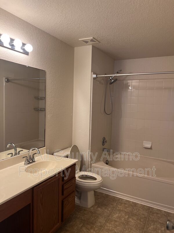 Building Photo - 7431 Cedar Farm