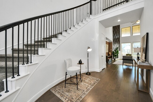 Building Photo - 10719 Klaria Cres Ct