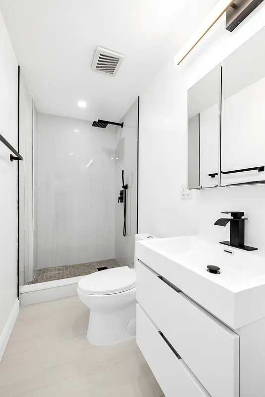 Building Photo - 107 First Avenue