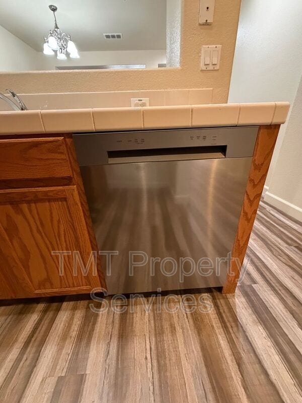 Building Photo - 8120 Crystal Walk Cir