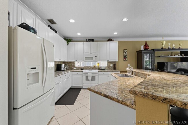 Building Photo - 8492 Breezy Oak Way