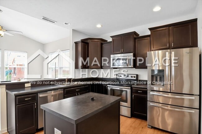 Building Photo - 2324 Boneset Dr