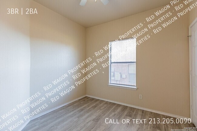 Building Photo - 7226 Golf Way