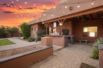 Building Photo - 1629 W Willetta St