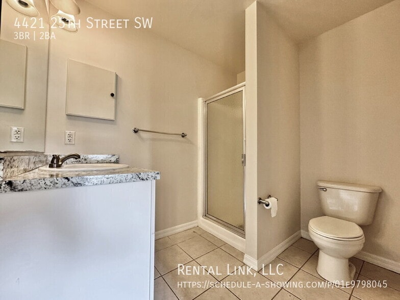 Building Photo - 4421 25th St SW