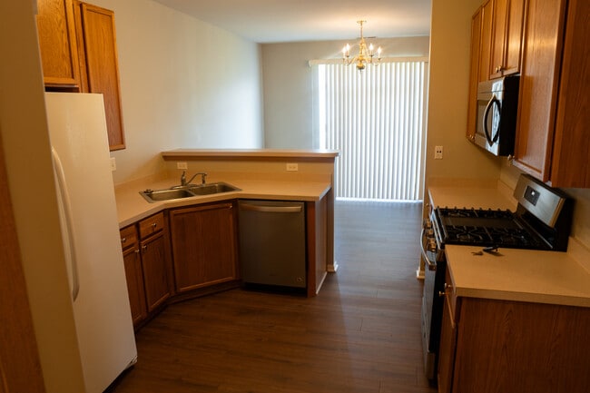 Building Photo - 371 McGrath Dr