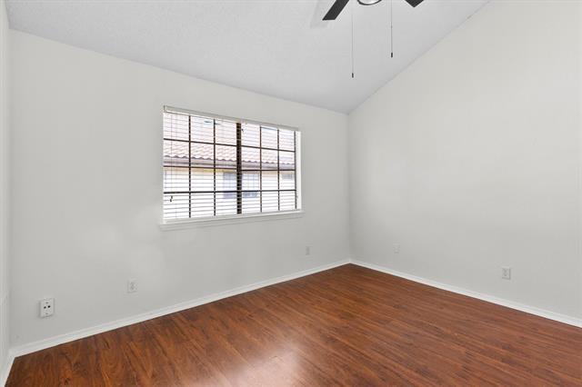 Building Photo - 5590 Spring Valley Rd