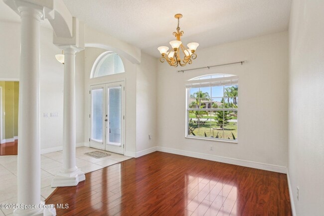 Building Photo - 929 Hialeah St