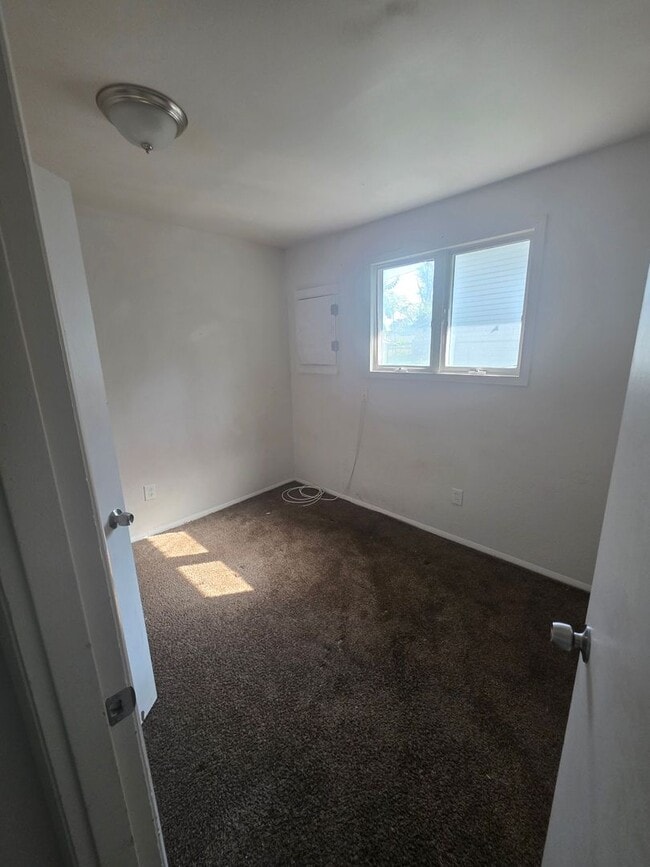 Building Photo - Nice 2BD/1BA
