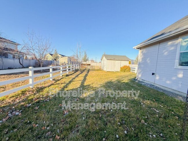 Building Photo - 18165 N Midland Blvd