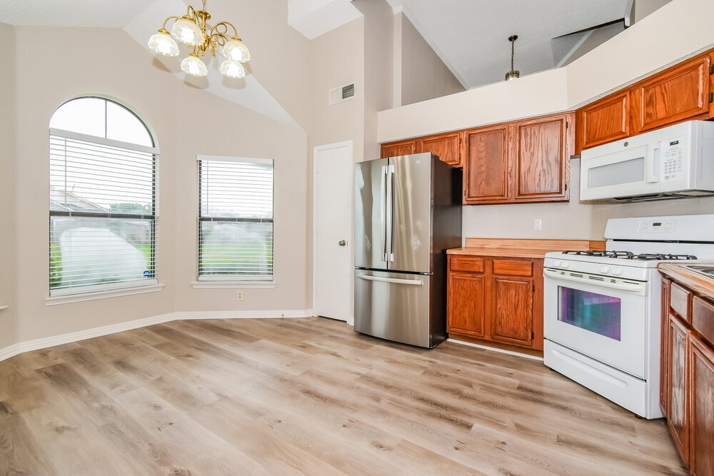 Building Photo - 1411 Sandalwood Dr