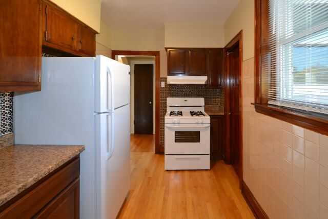 Building Photo - 6326 N Artesian Ave