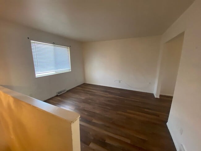 Building Photo - Nice 3 Bedroom Home in South Aurora