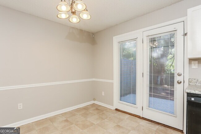 Building Photo - 1699 Winchester Way SE