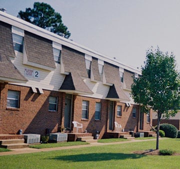 Primary Photo - Cedar Avenue