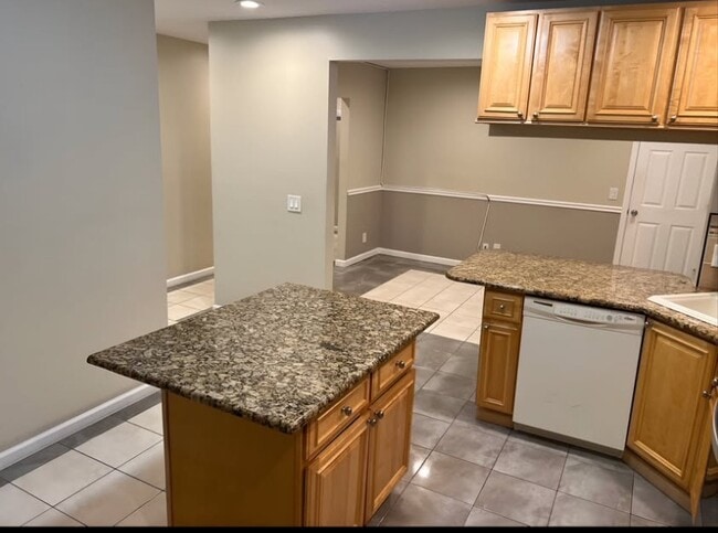 Building Photo - 57 S Fulton St