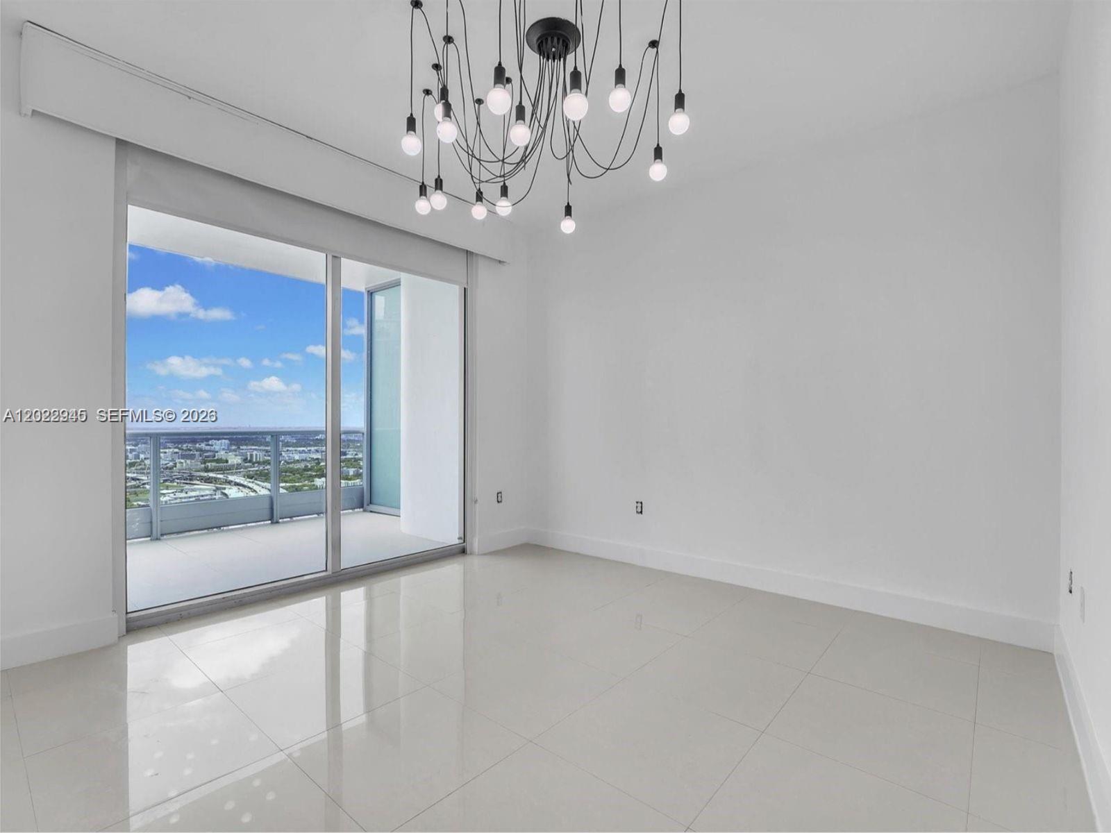 Building Photo - 900 Biscayne Blvd