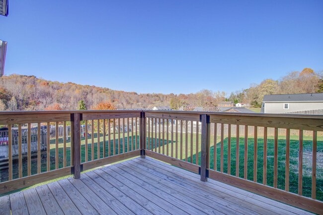 Building Photo - 125 Boardwalk