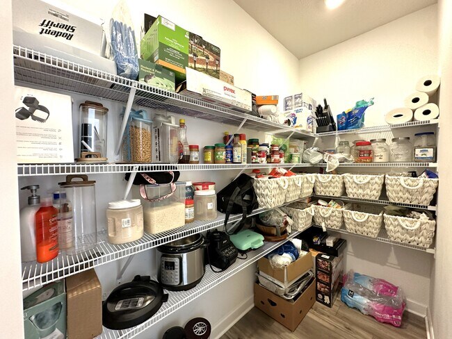 Building Photo - 22525 Wood Ln