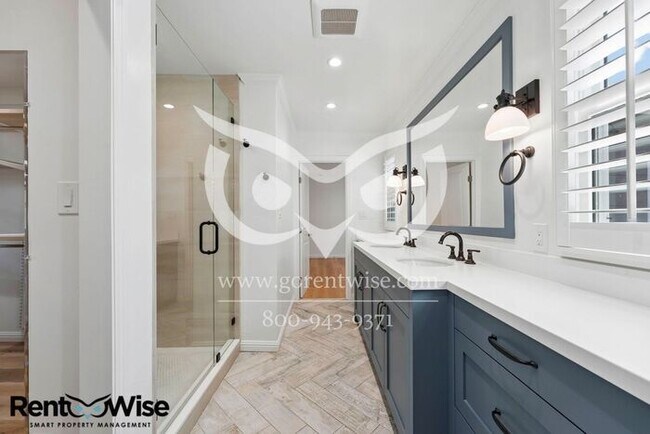 Building Photo - Short term lease only
