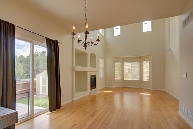 Building Photo - Beautiful home with 3 bedrooms, 2 1/2 bathrooms, 2-car garage ready to move in!  NO PETS & NO SMO...