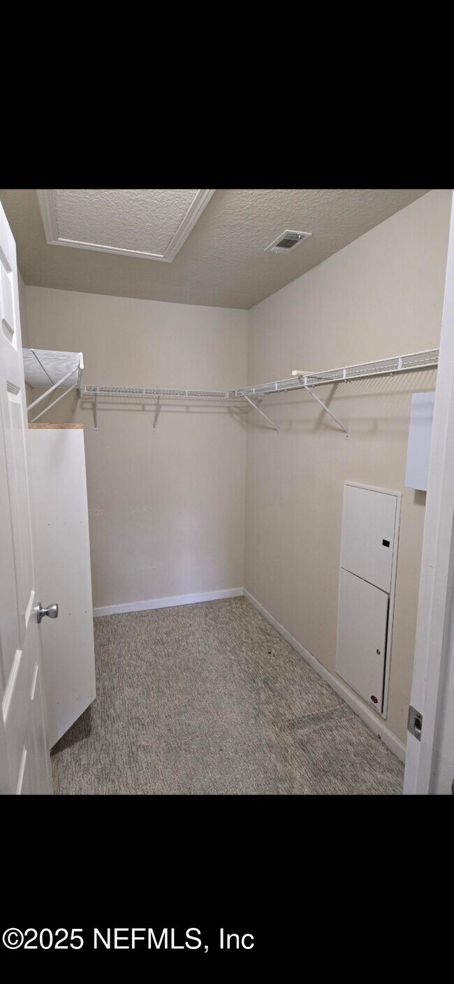 Building Photo - 13827 Herons Landing Way