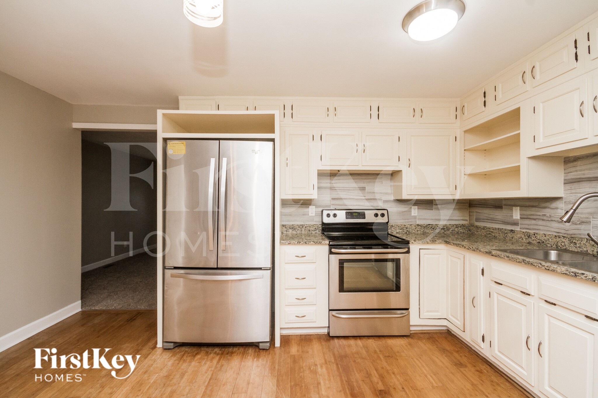 Building Photo - 439 W Margaret Terrace