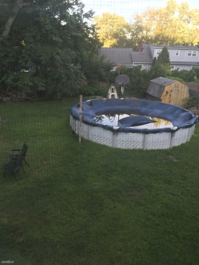 Building Photo - 26 Shady Nook Dr