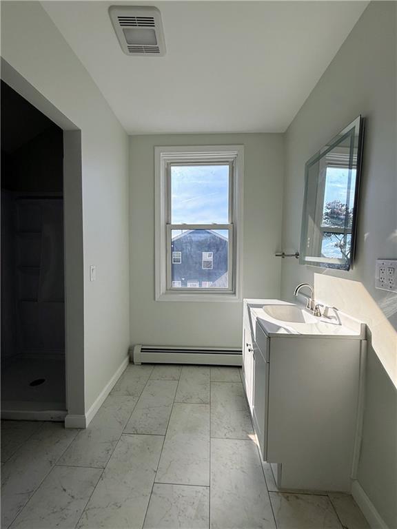 Building Photo - 52 Erastus St