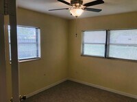 Building Photo - 1923 Jefferson Ave