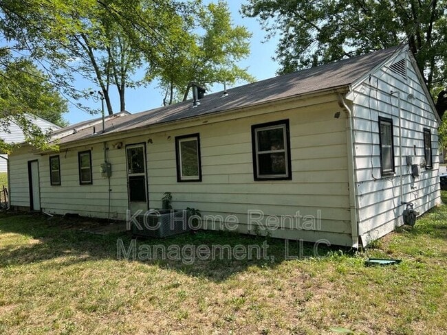 Building Photo - 300 NW 63rd St