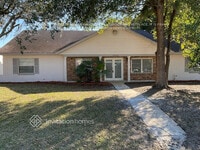 Building Photo - 2310 Sunderland Rd