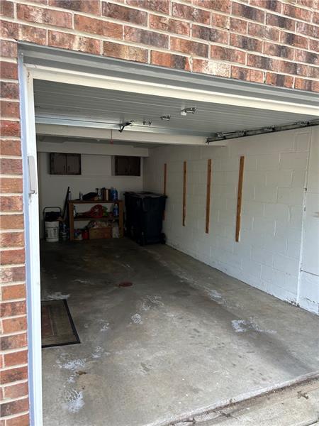 Building Photo - 903 Lynwood Ct