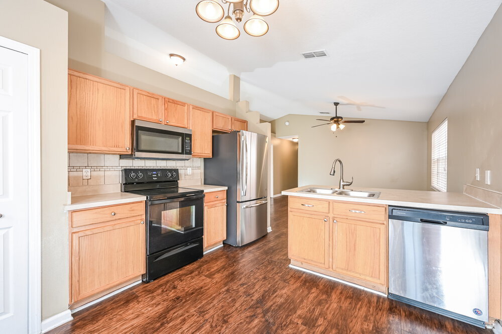 Building Photo - 178 Dovetail Ct