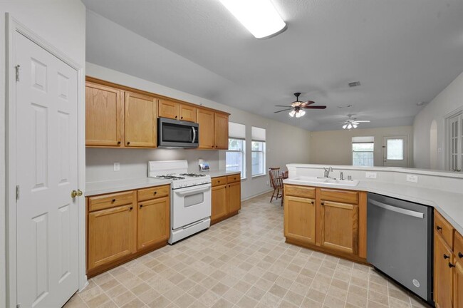 Building Photo - 32503 Hadden Park Ct