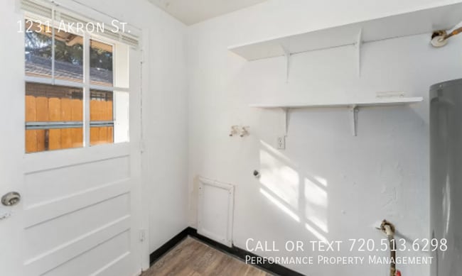 Building Photo - 1231 Akron St