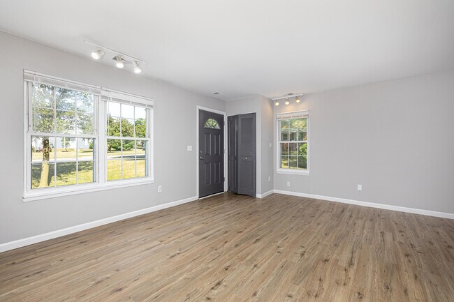 Building Photo - 1634 Wingate Blvd