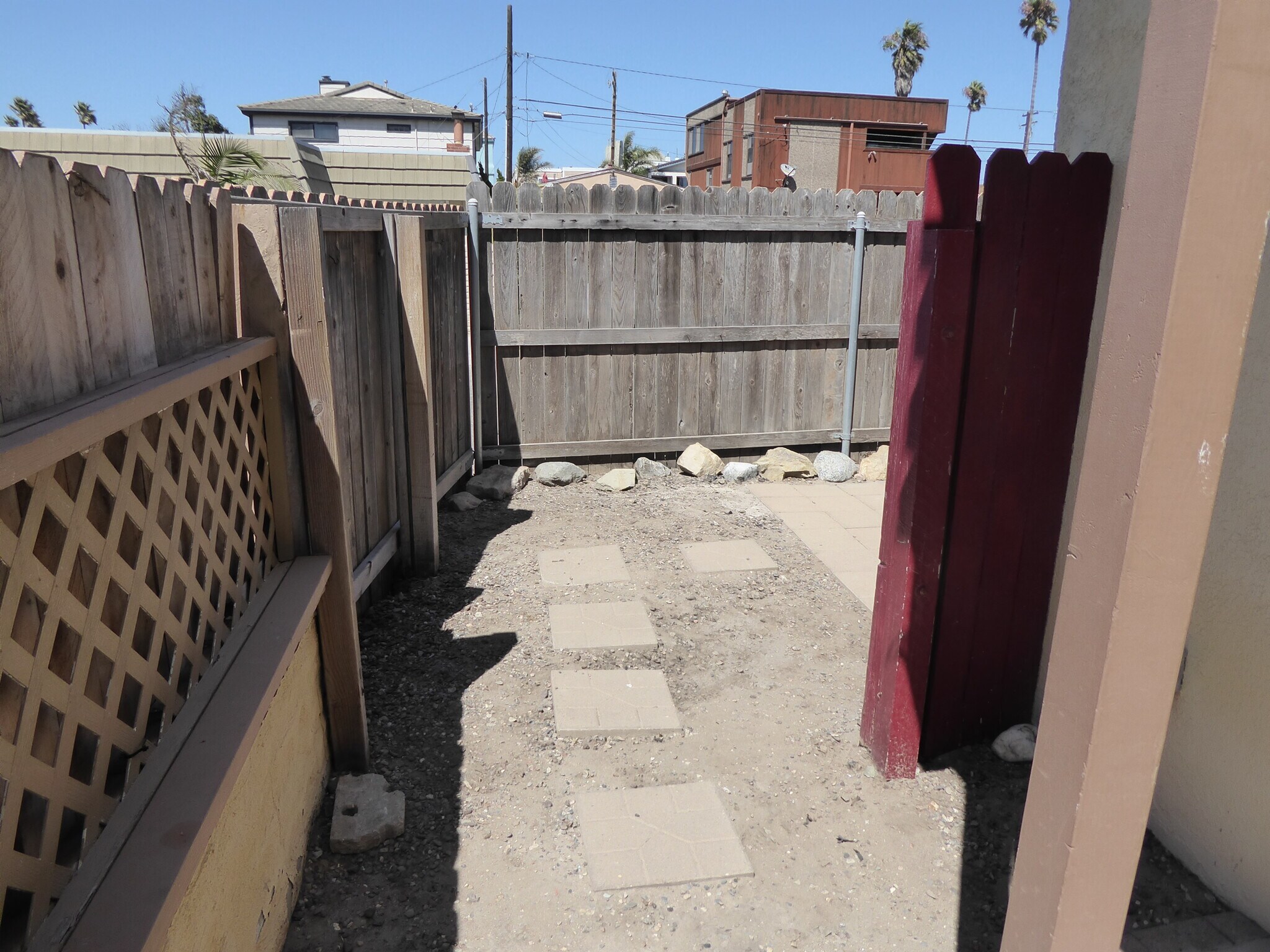 Entrance to yard - 214 Melrose Dr