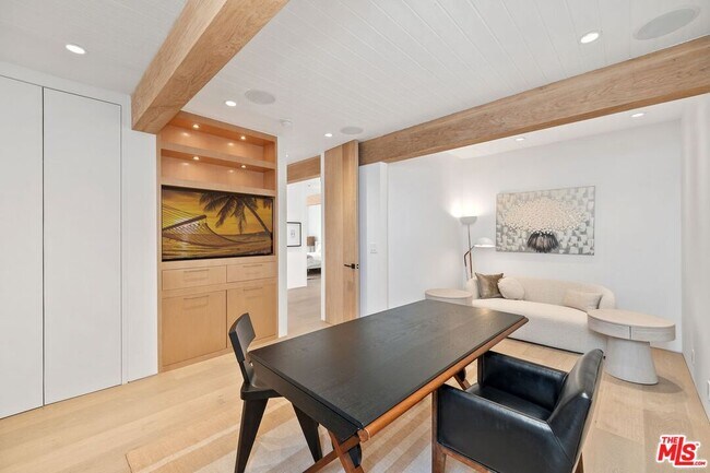 Building Photo - 24112 Malibu Rd