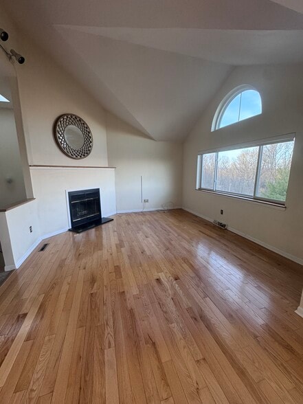 Building Photo - 1503 Eagles Ridge Rd