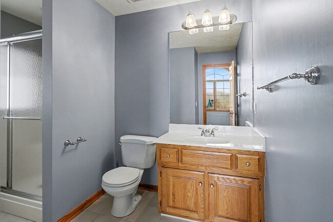 Building Photo - Spacious 4br/4.5 ba Home in Millard Mission Park Neighborhood. Huge Yard, 3 Car Garage