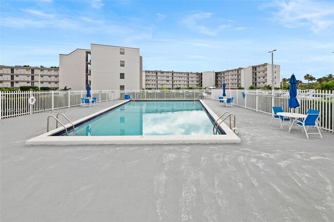 Building Photo - 14180 SW 84th St