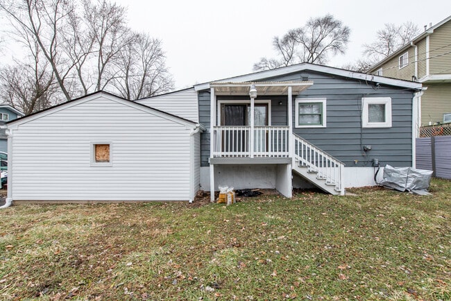 Building Photo - 510 Forest Glen Dr