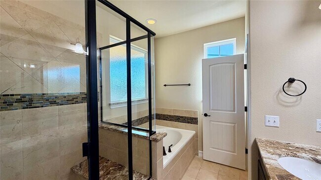 Building Photo - 12300 Terraza Cir