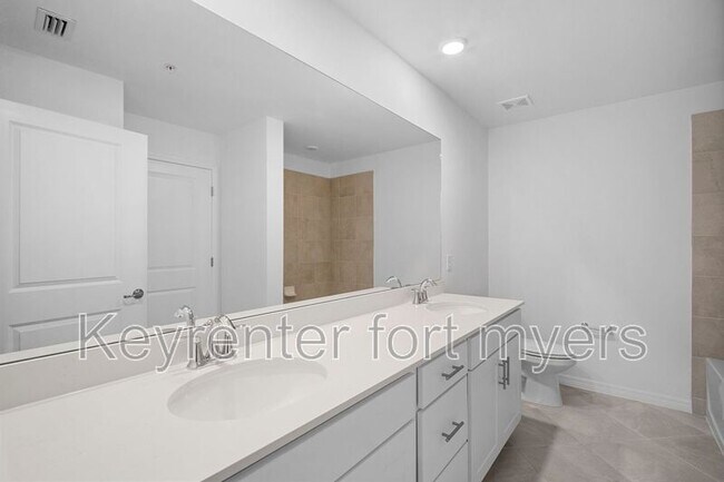 Building Photo - 18421 Copperhead Dr