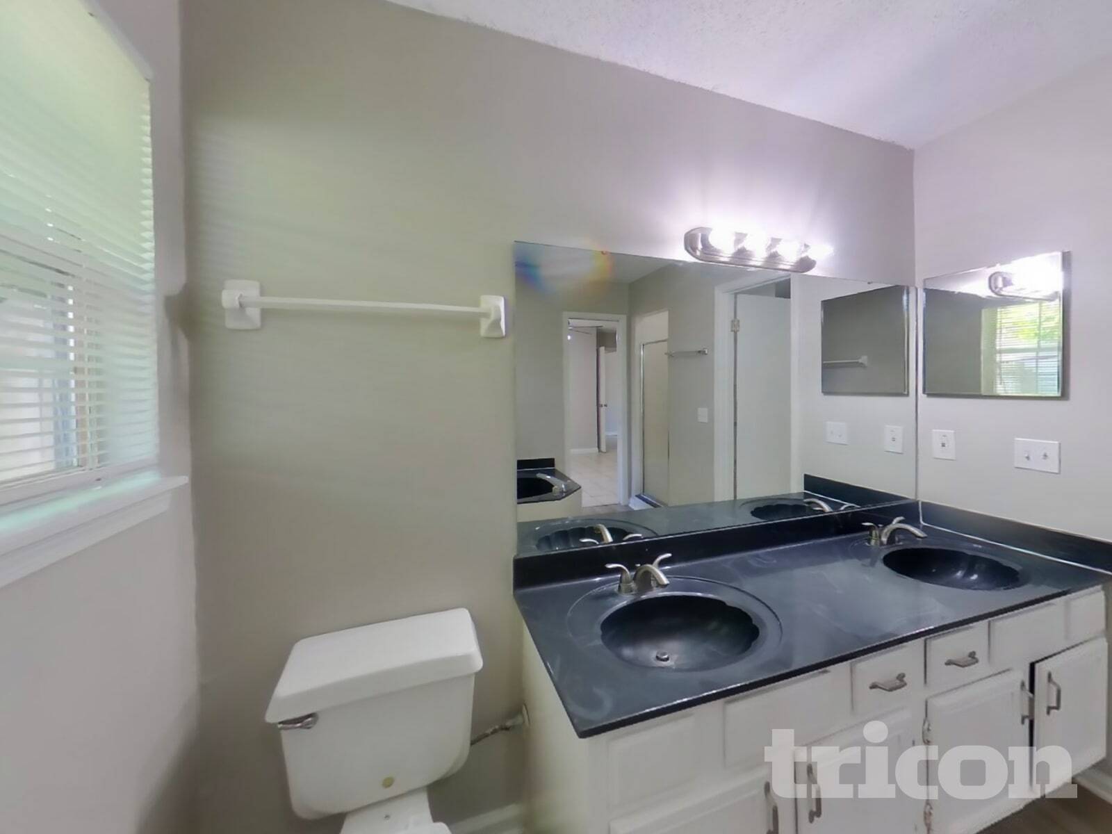 Building Photo - 417 Filmore Dr