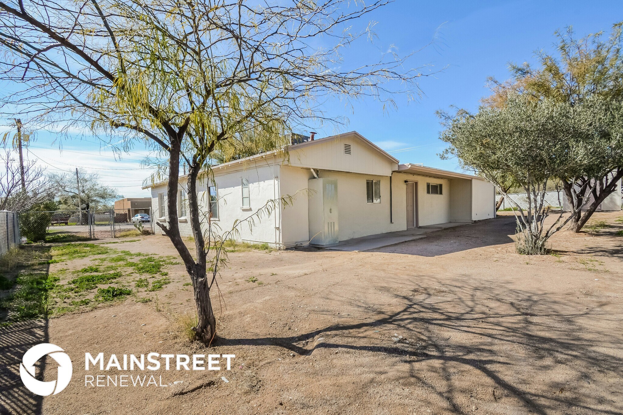 Building Photo - 1754 W Pueblo Vista Blvd