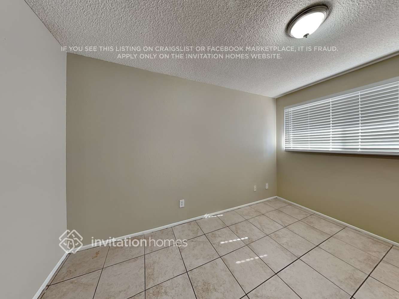 Building Photo - 5746 N 41st Dr