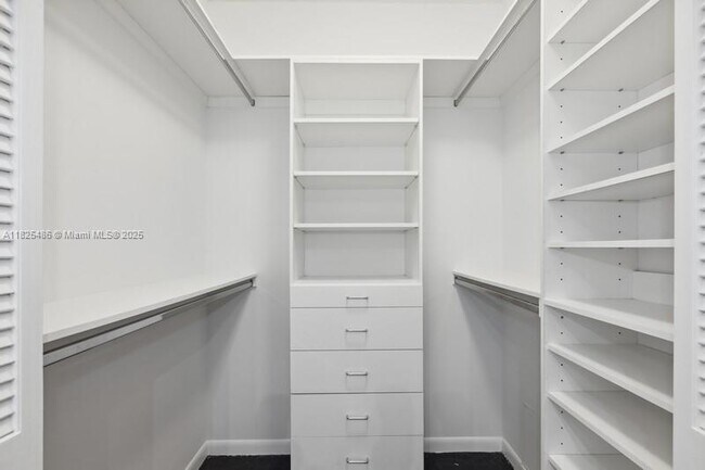 Building Photo - 1 Century Ln